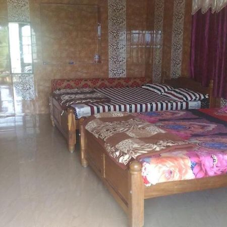 Villa Sri Ranga Residency à Māvingundi Extérieur photo